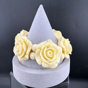 Vintage Chunky Molded Flower Bracelet Roses Plastic 7"